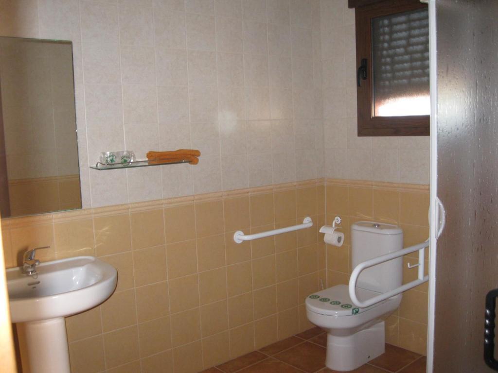 Hostal Sol De La Vega Albarracin Exterior photo